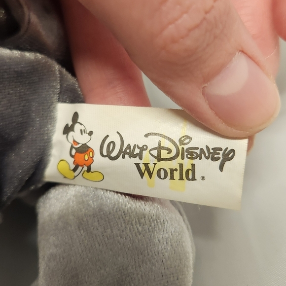 8" Walt Disney World Winnie the Pooh in Eeyore costume Limited Edition Plush - Picture 8 of 9